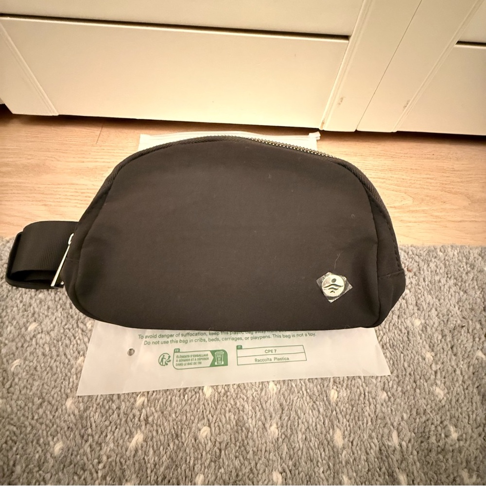 Halara Black Belt Bag